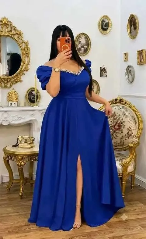 Robe de soirée satin manches bouffantes