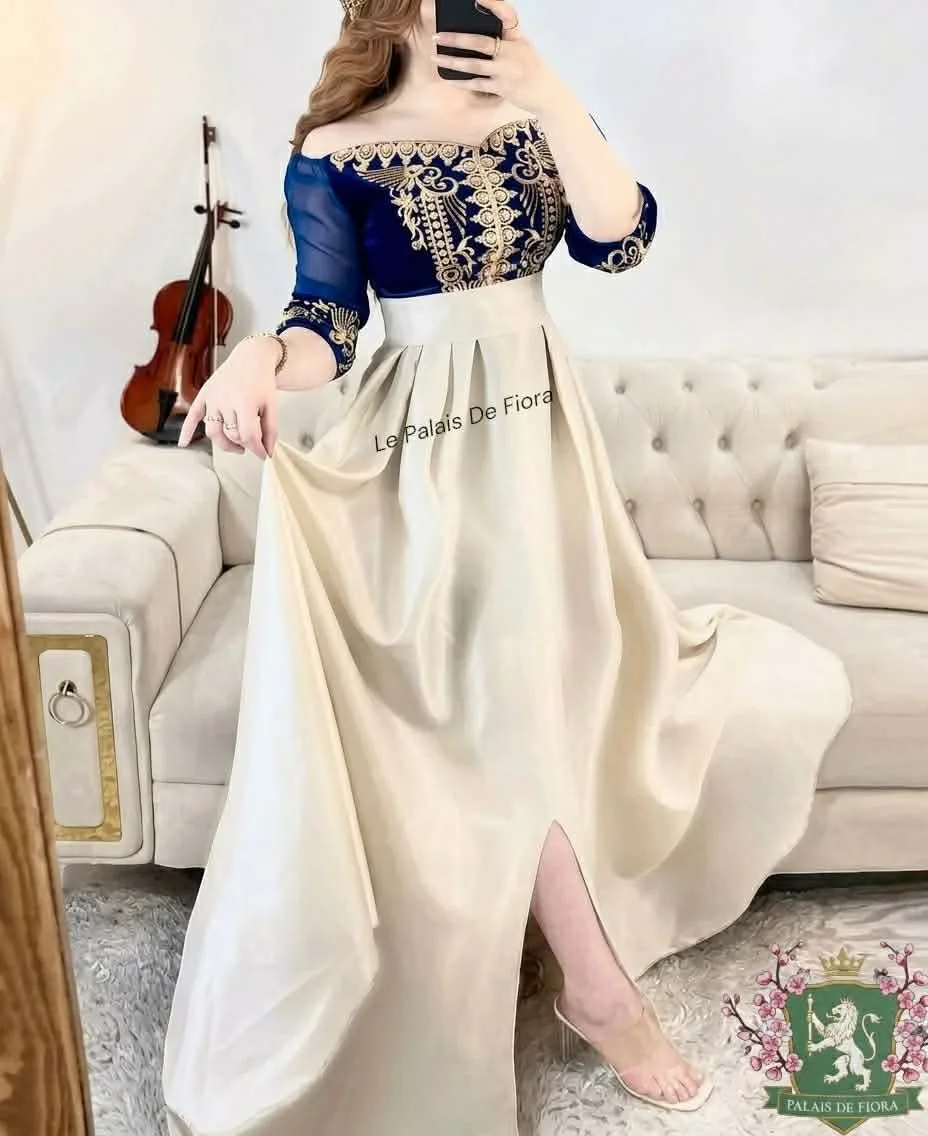 Robe en satin à bustier brodé, Photo 4