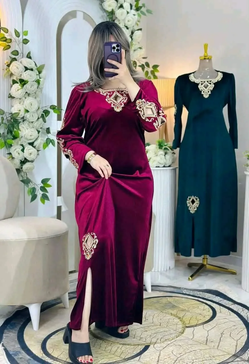 Gandoura en velours épais brodée