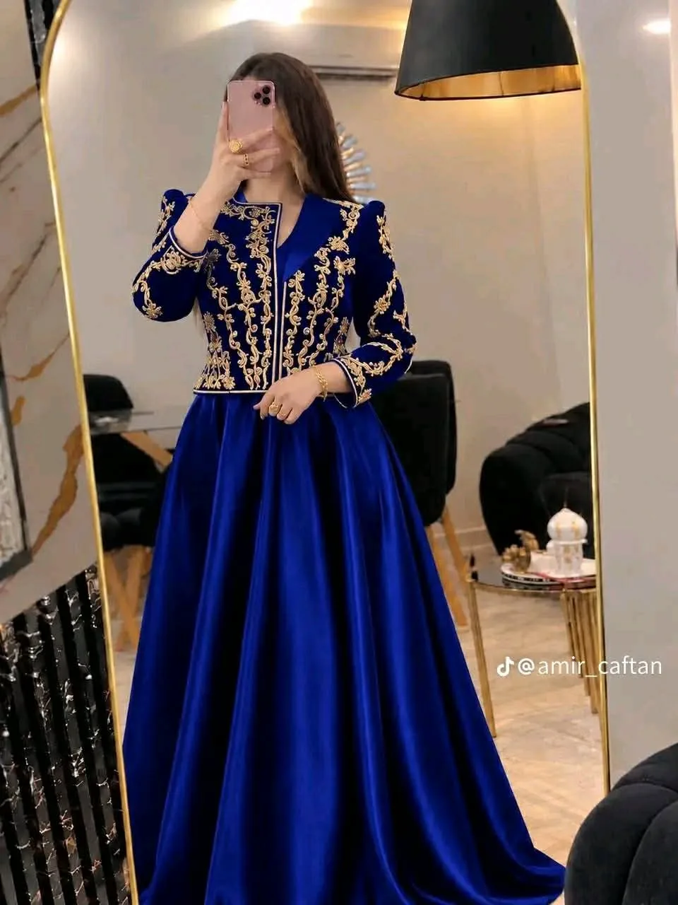 Karakou lilyane